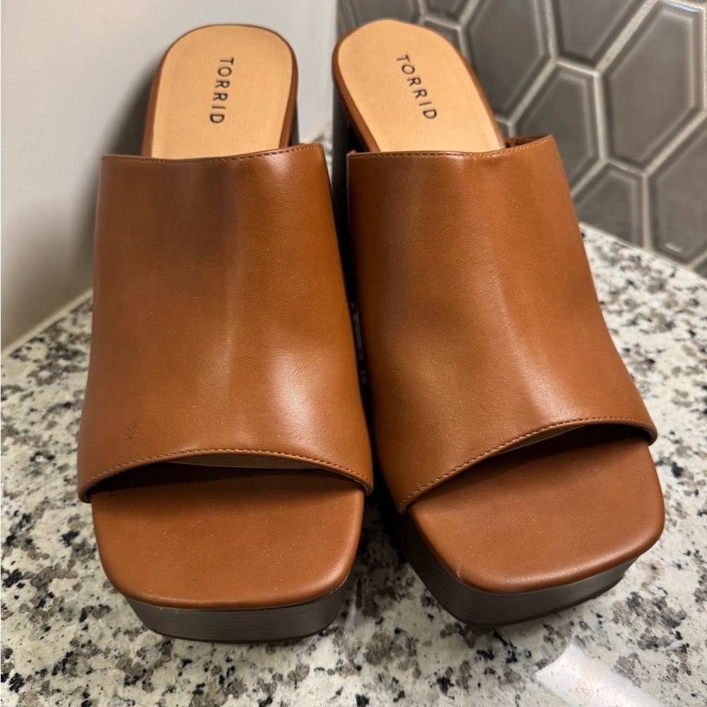 Torrid Women's Brown Platform Sandal size 13